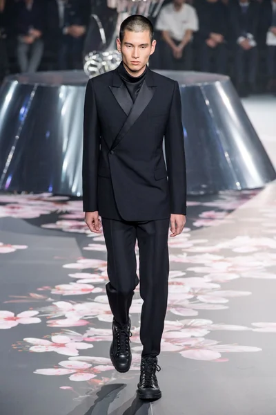 Look 42